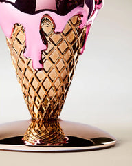 Double-Scoop Cone Pedestal